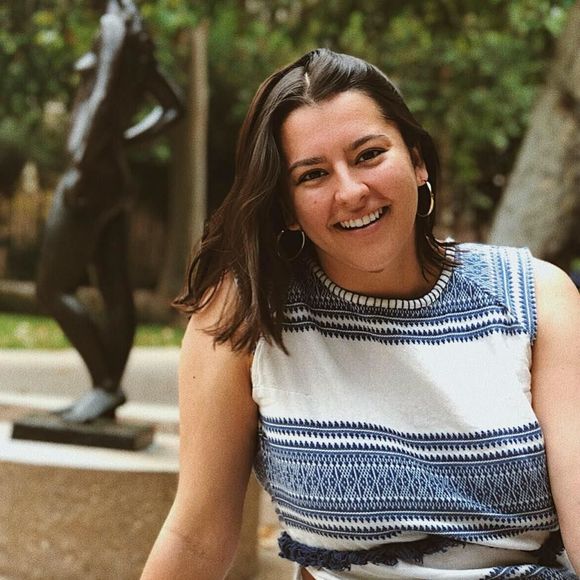 Meet your Posher, Isabella - Picture 1 of 1